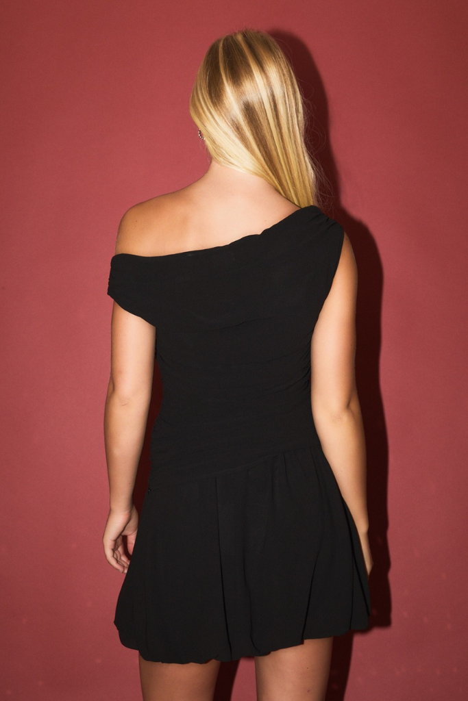 Adored Mood Ruched Top - Black