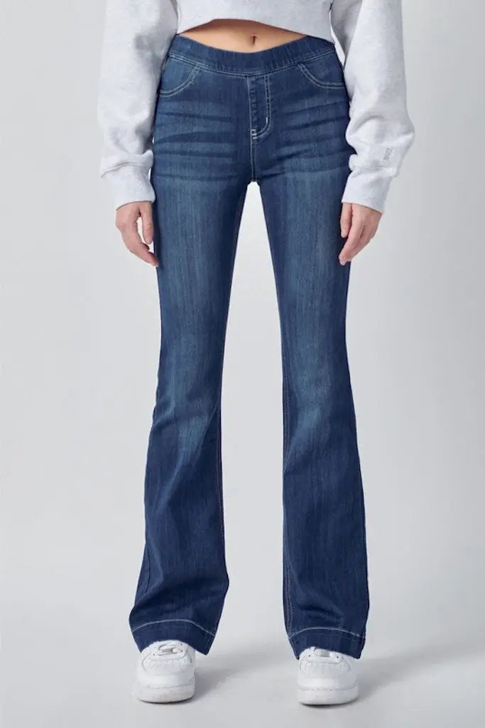 Reason To Relax Flared Jeans- Dark Wash