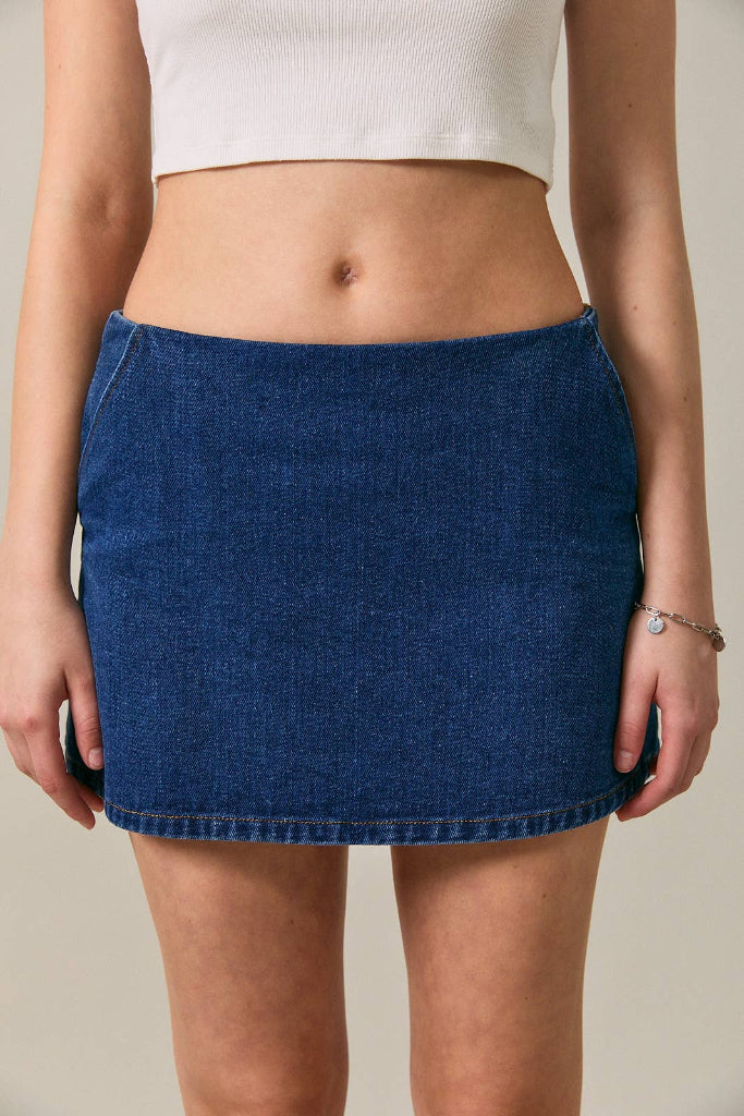 LE LIS - LOW WAIST DENIM MINI SKIRT WITH INVISIBLE ZIPPER