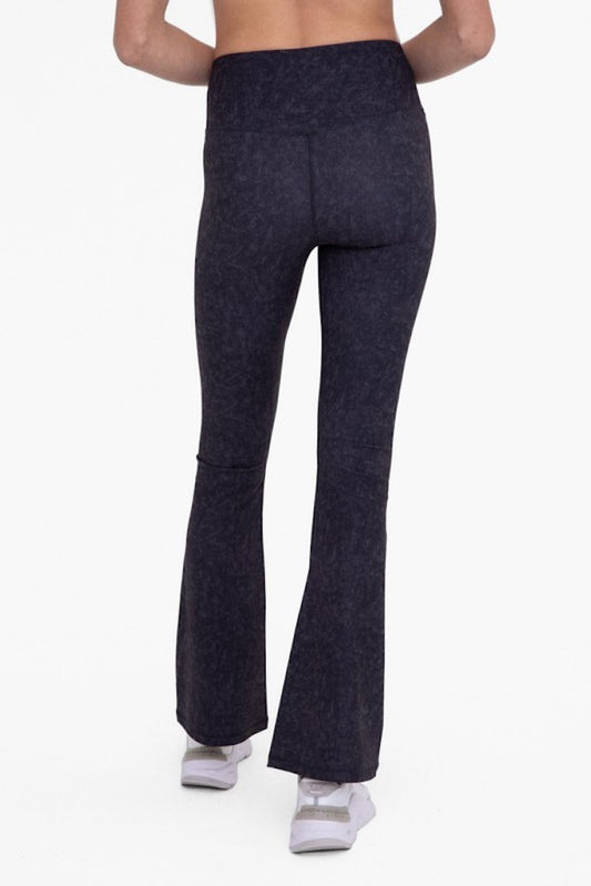 On Replay Flare Leggings- Black
