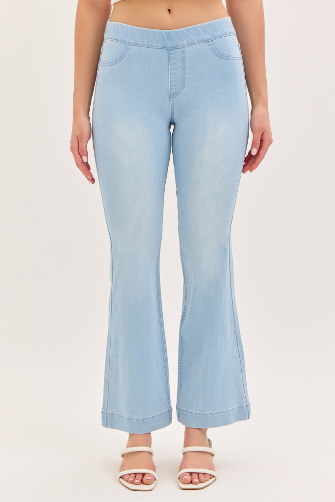 Reason To Relax Petite Flare Jeans  - Light Wash
