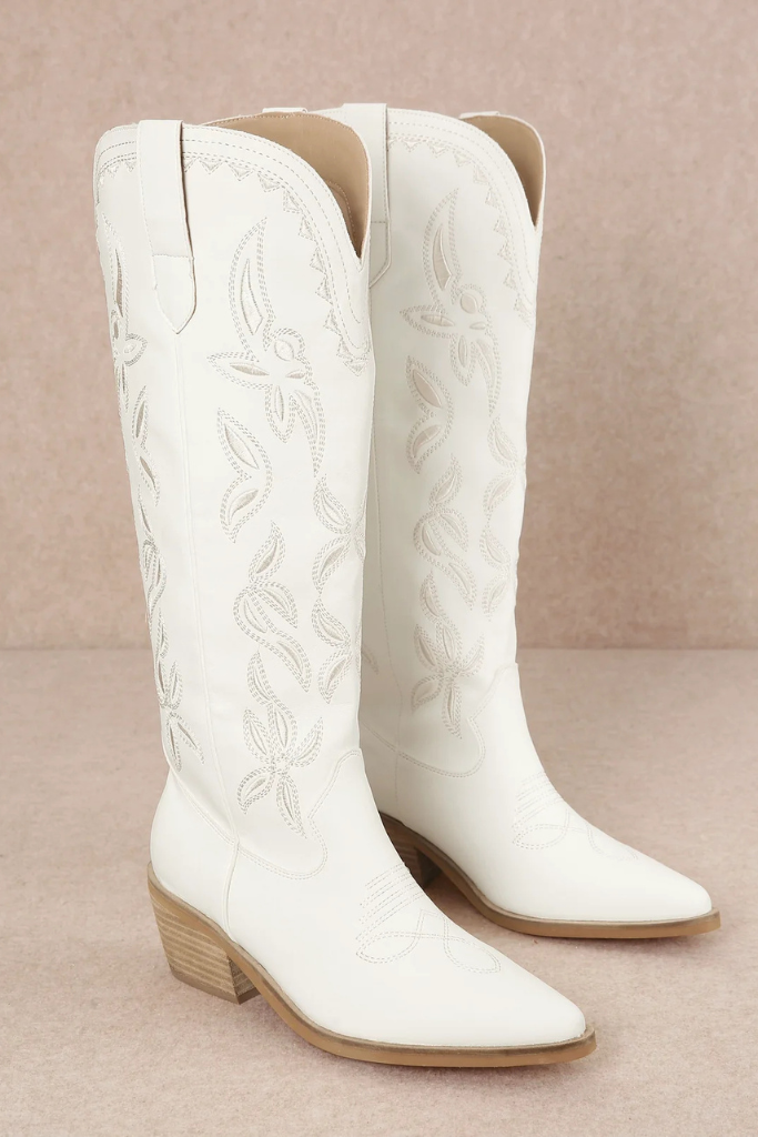 The Enora Cowgirl Boot - White