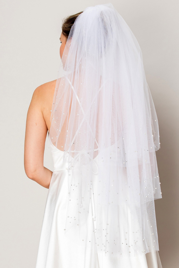 Jaynie Pearl Tiered Veil - White