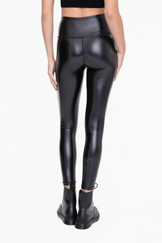 What A Surprise Metallic Leggings- Black