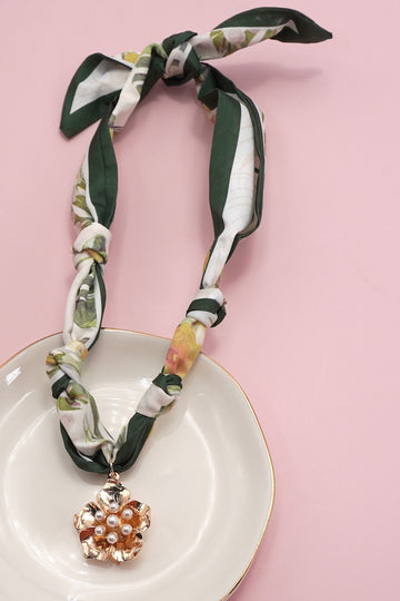 Helaine Scarf Necklace - Dark Green Flower