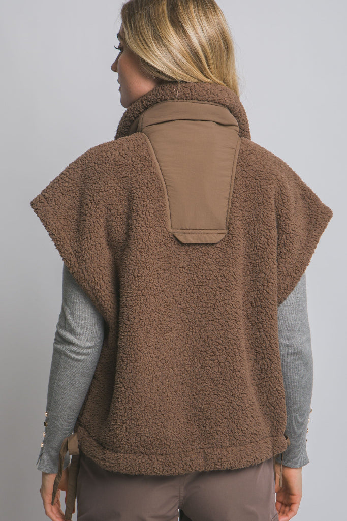 Free Range Teddy Vest - Brown