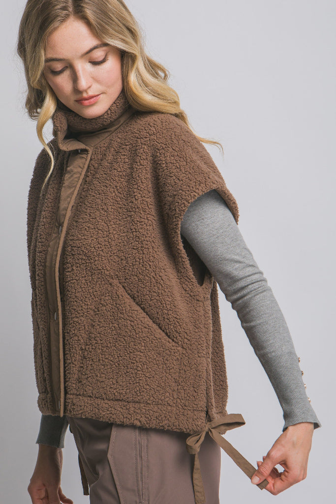 Free Range Teddy Vest - Brown