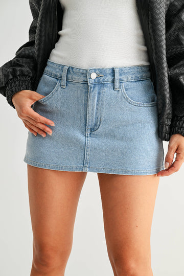 Kimmy Mid Rise Denim Skort - Light Wash