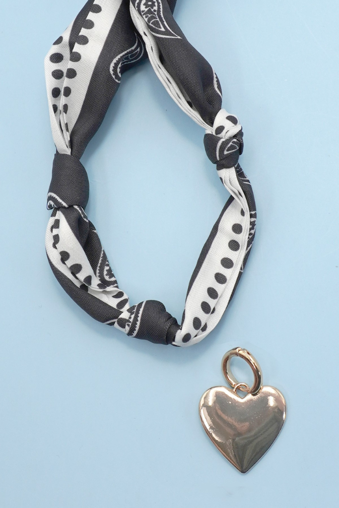 Percie Scarf Necklace - Black Paisley