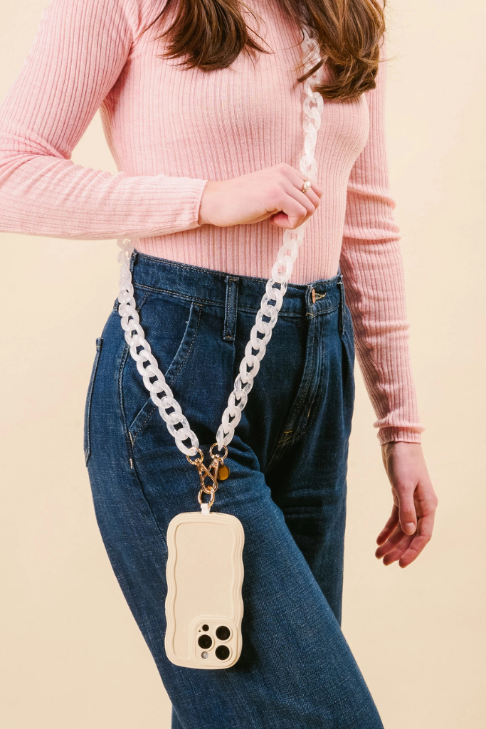 Hold The Phone Crossbody Chain - Frosted White