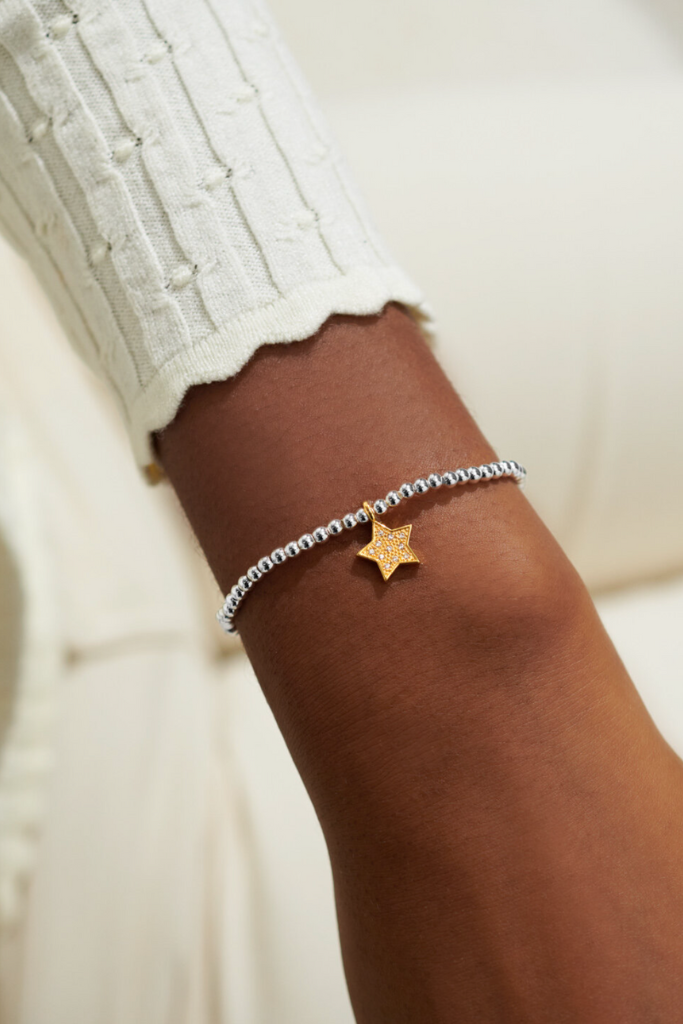 A Little &#039;Shine Bright On Your Birthday&#039; Bracelet