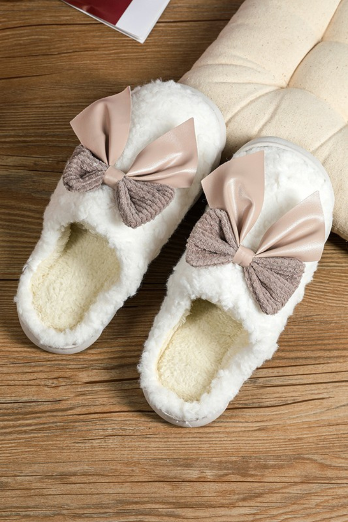 Full Of Warmth Bow Slipper - Ivory/Brown