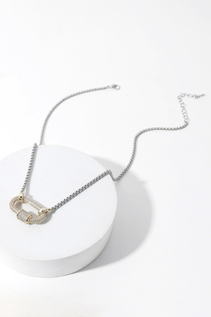 Britt Pendant Necklace - Silver