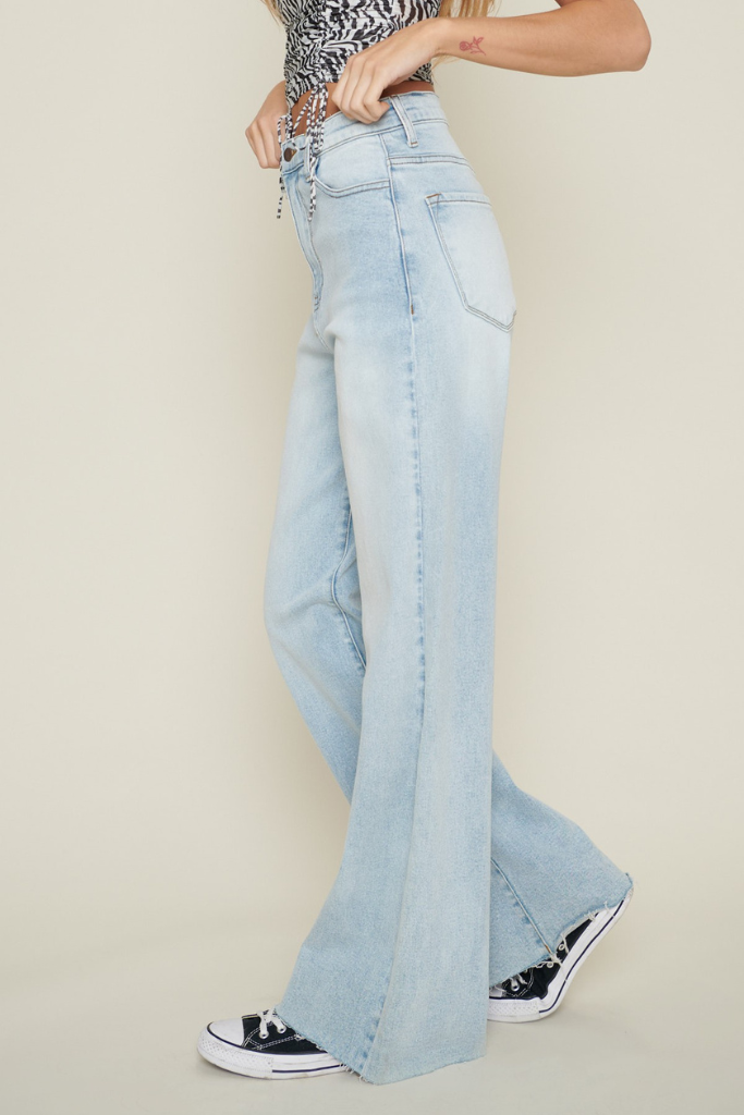 Curve Appeal Wide Leg Jeans - Light Wash