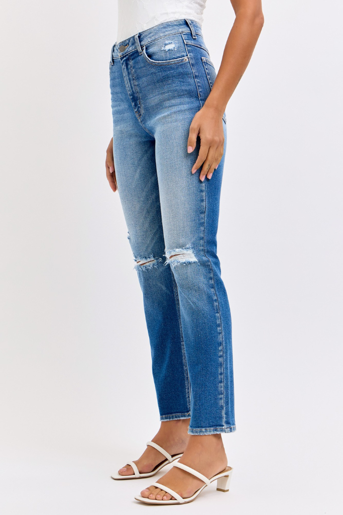 Convince Me Straight Leg Jeans - Medium Wash