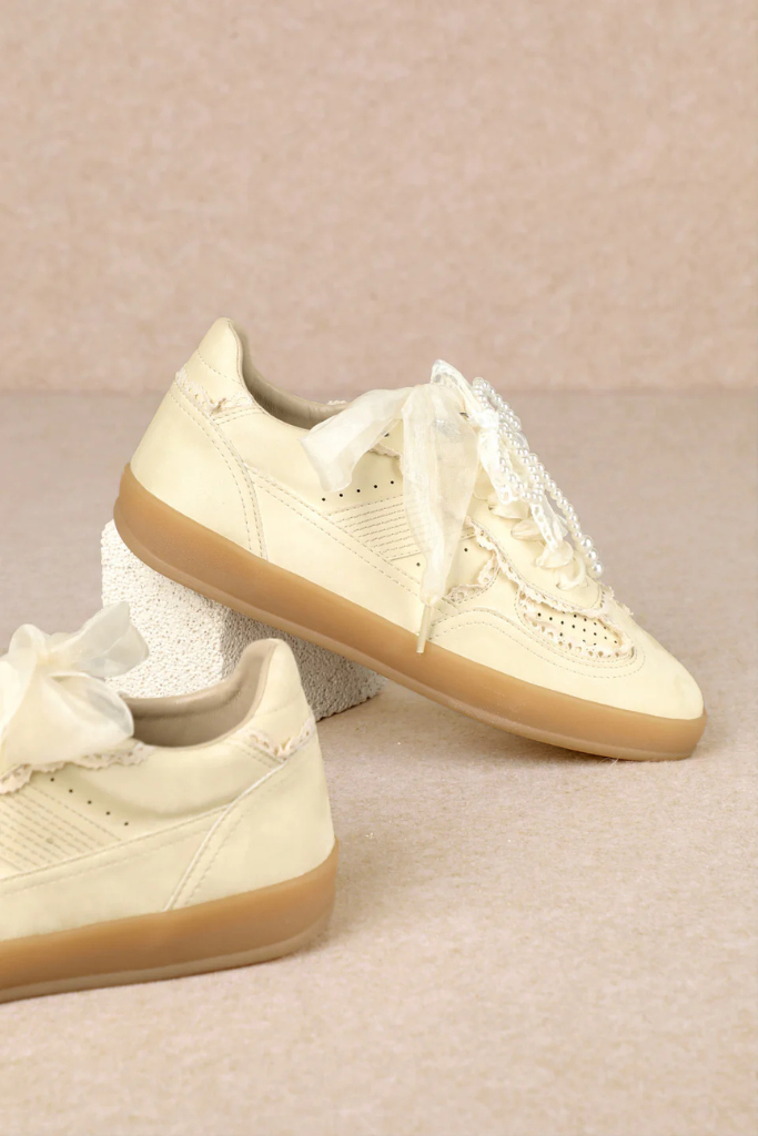 Eleanor Lace Sneaker - Yellow