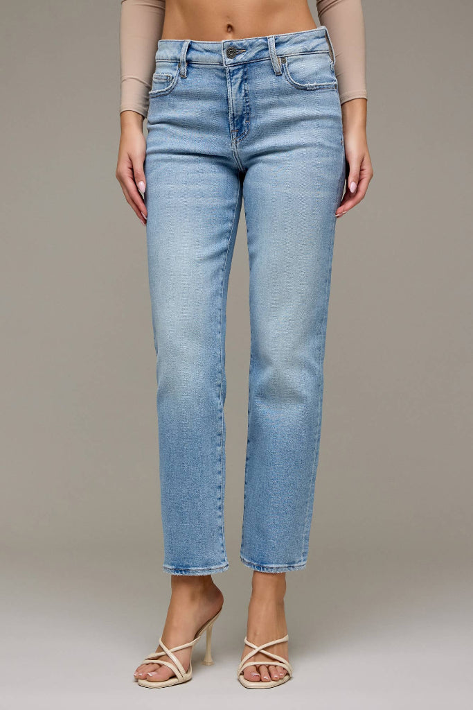 Complete Me Cigarette Jean - Medium Wash