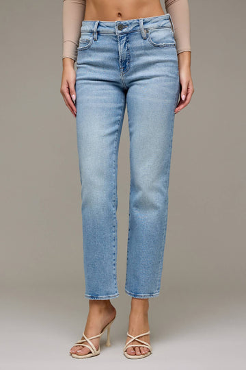 Complete Me Cigarette Jean - Medium Wash