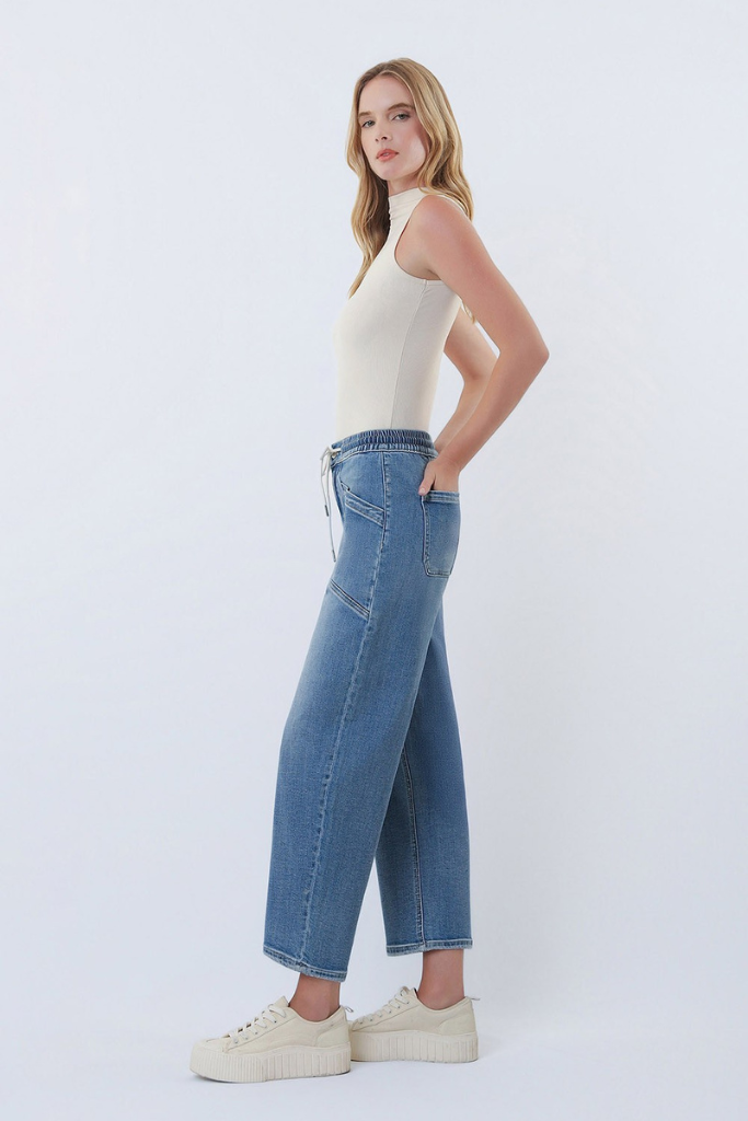 New Girl Barrel Jeans - Medium Wash