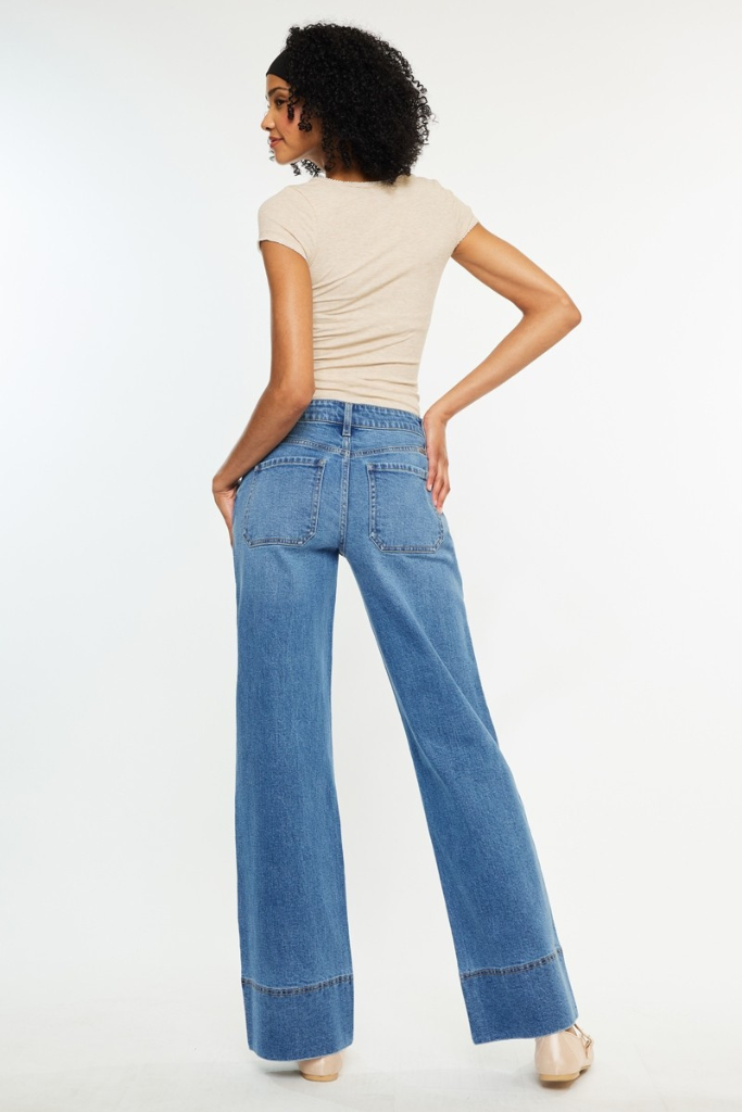 Flirty Fit Wide Leg Jeans - Medium Wash