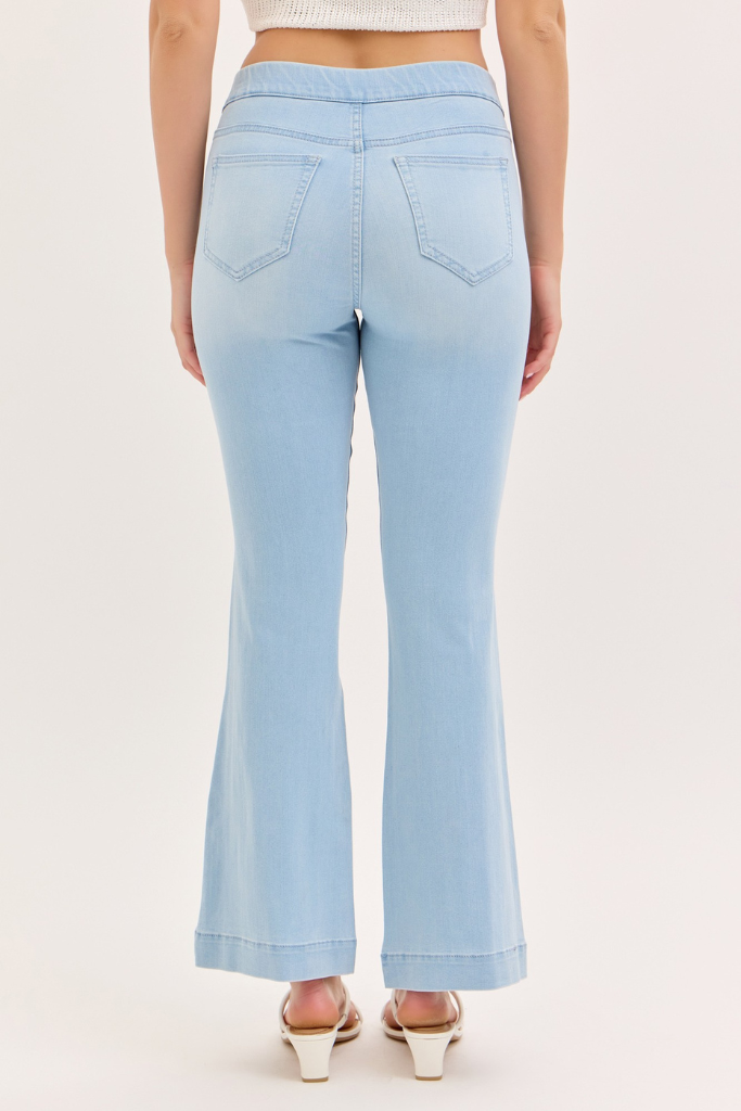 Reason To Relax Petite Flare Jeans  - Light Wash