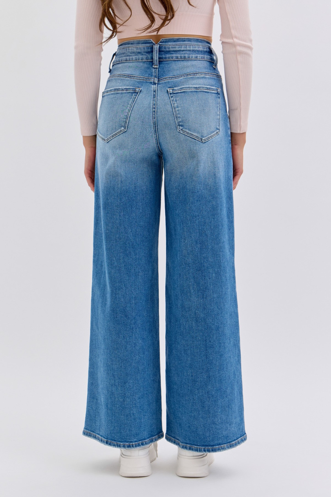 To The Top Wide Leg Jeans - Medium Wash