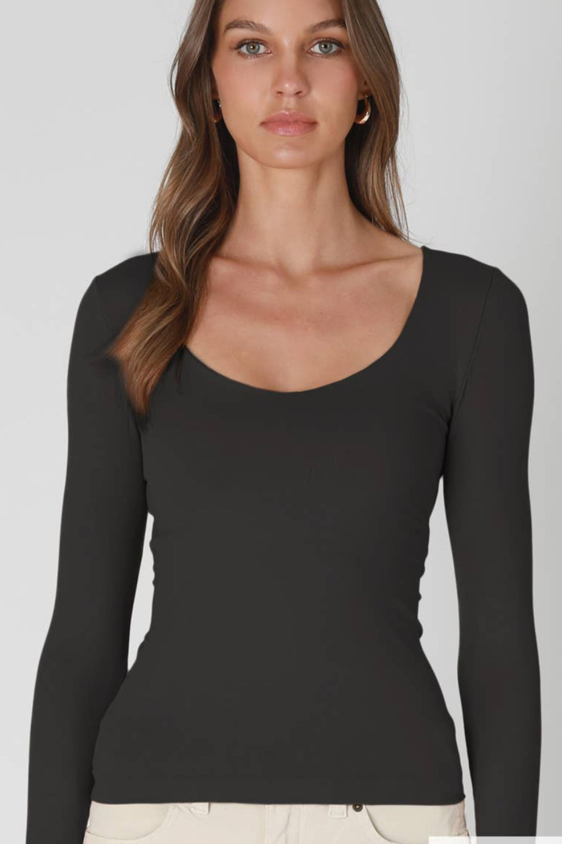 Meet Cue Clean Sweetheart Top -
