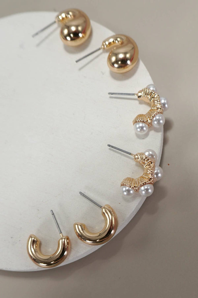 JOSSLYN by wall to wall - TRIO HUGGIE PEARL GOLD HOOP EARRINGS | 80E5596