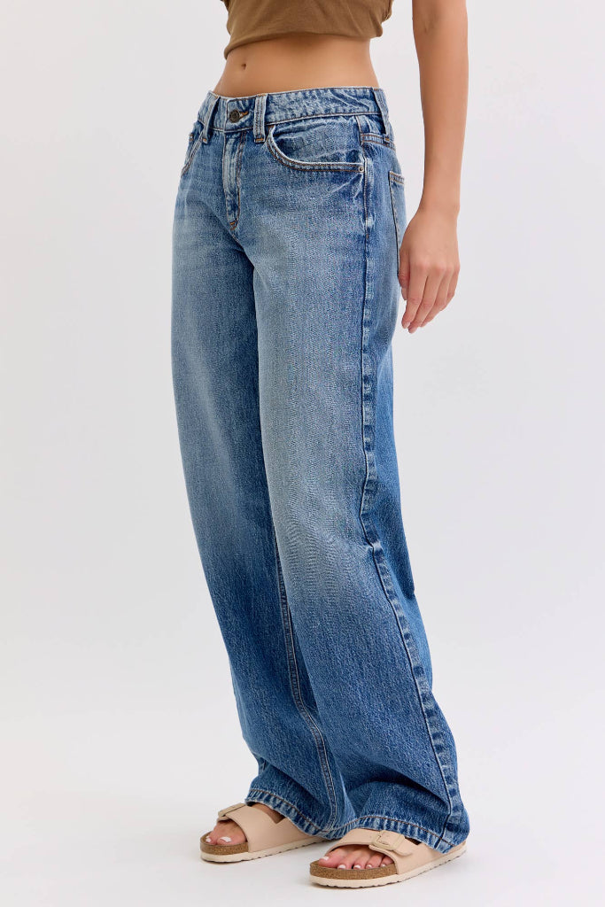 Stop Caring Wide Leg Baggy Jeans - Medium Wash