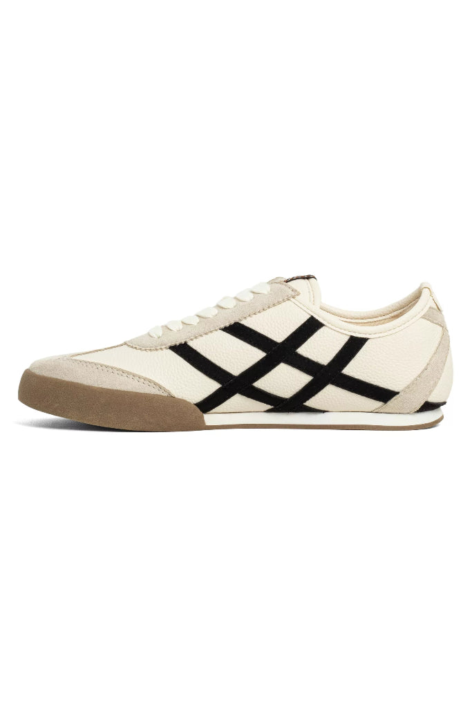 Polly Sneaker - Off White/Black