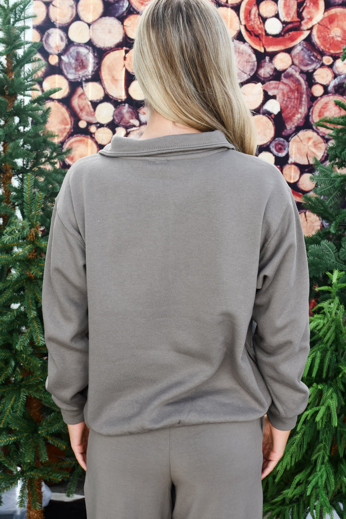 Cozy Cut Mock Neck Pullover - Brown