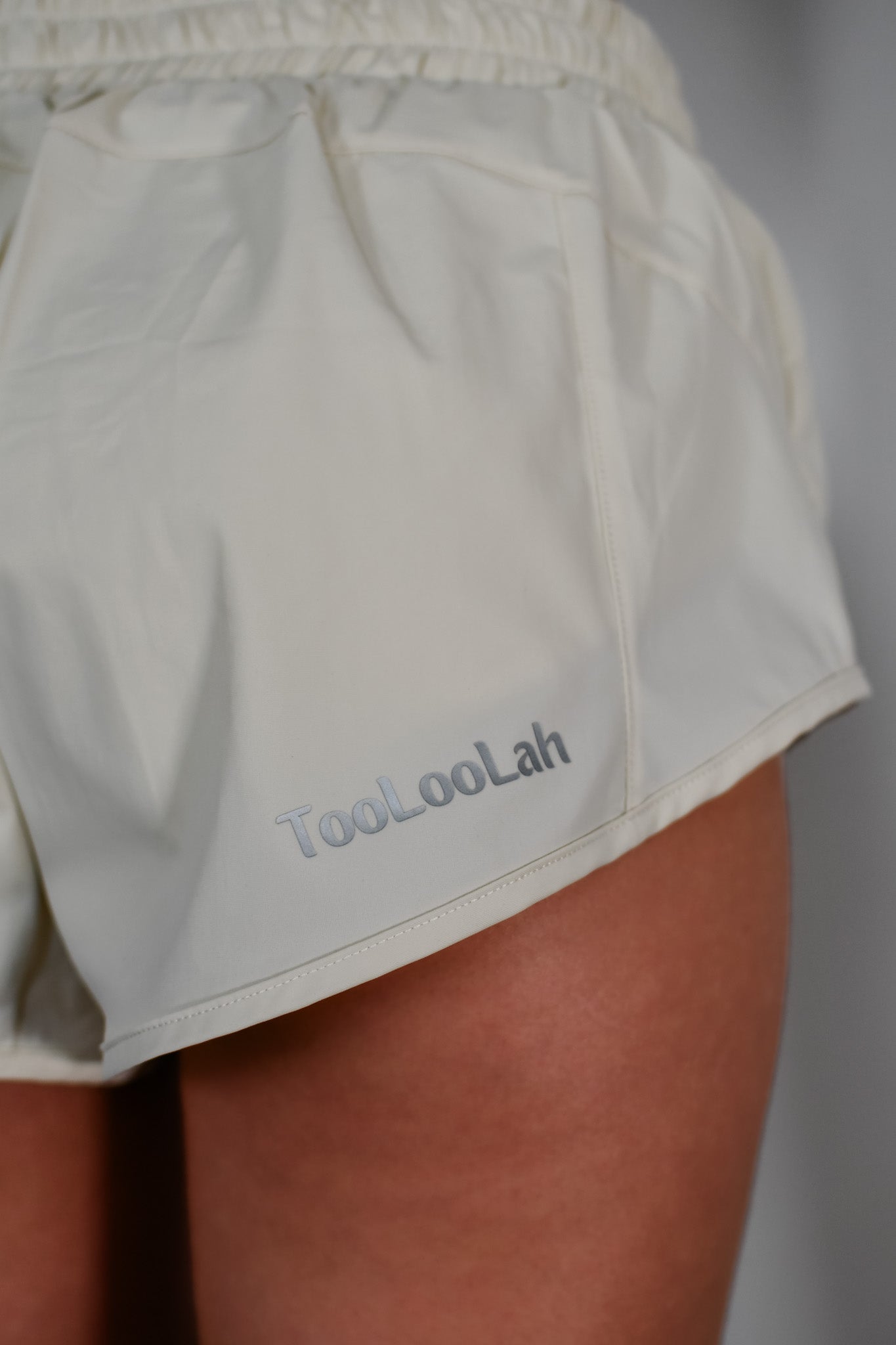 TooLooLah Highline Shorts - Cream