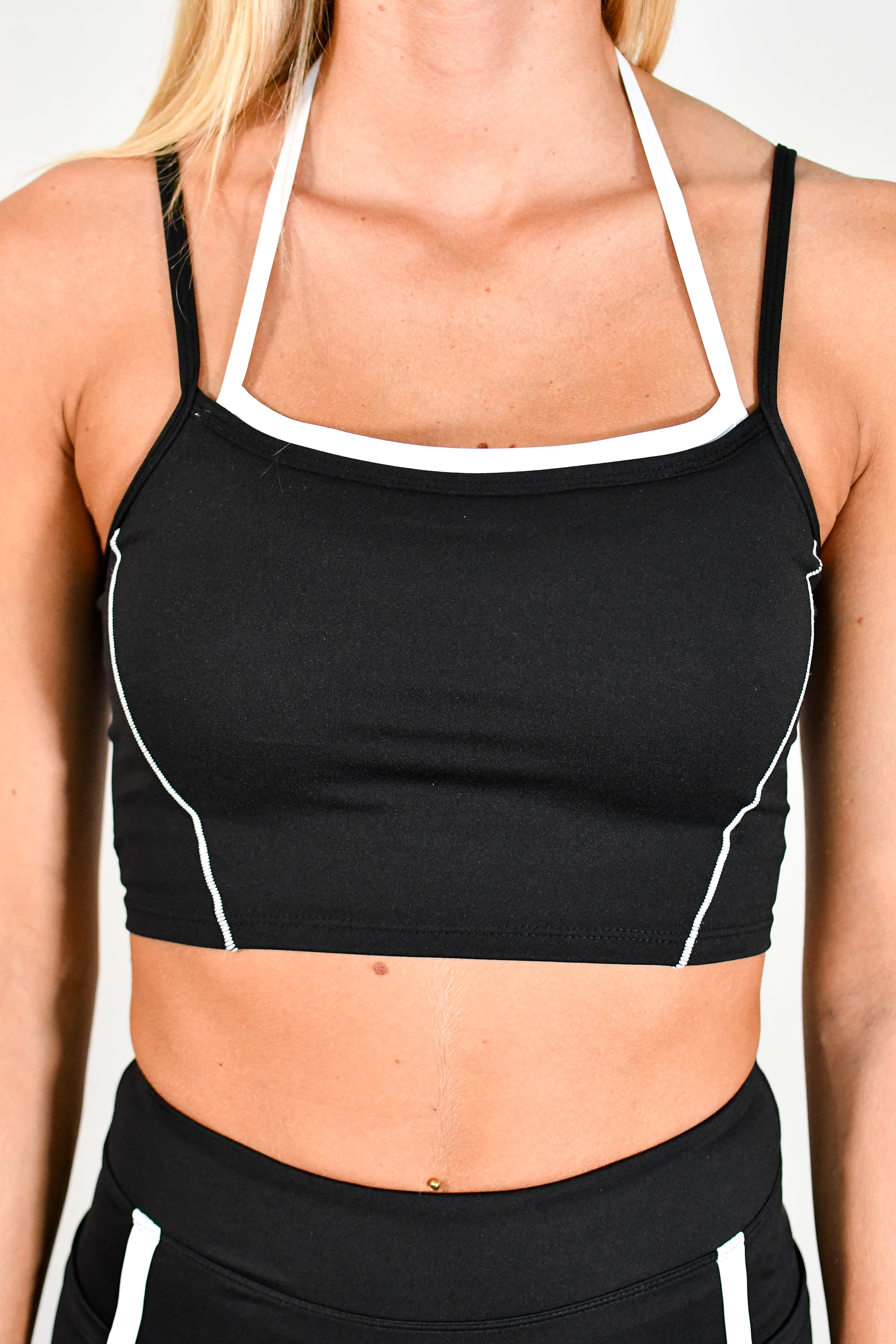 Tooloolah Outline Cropped Tank - Black/White
