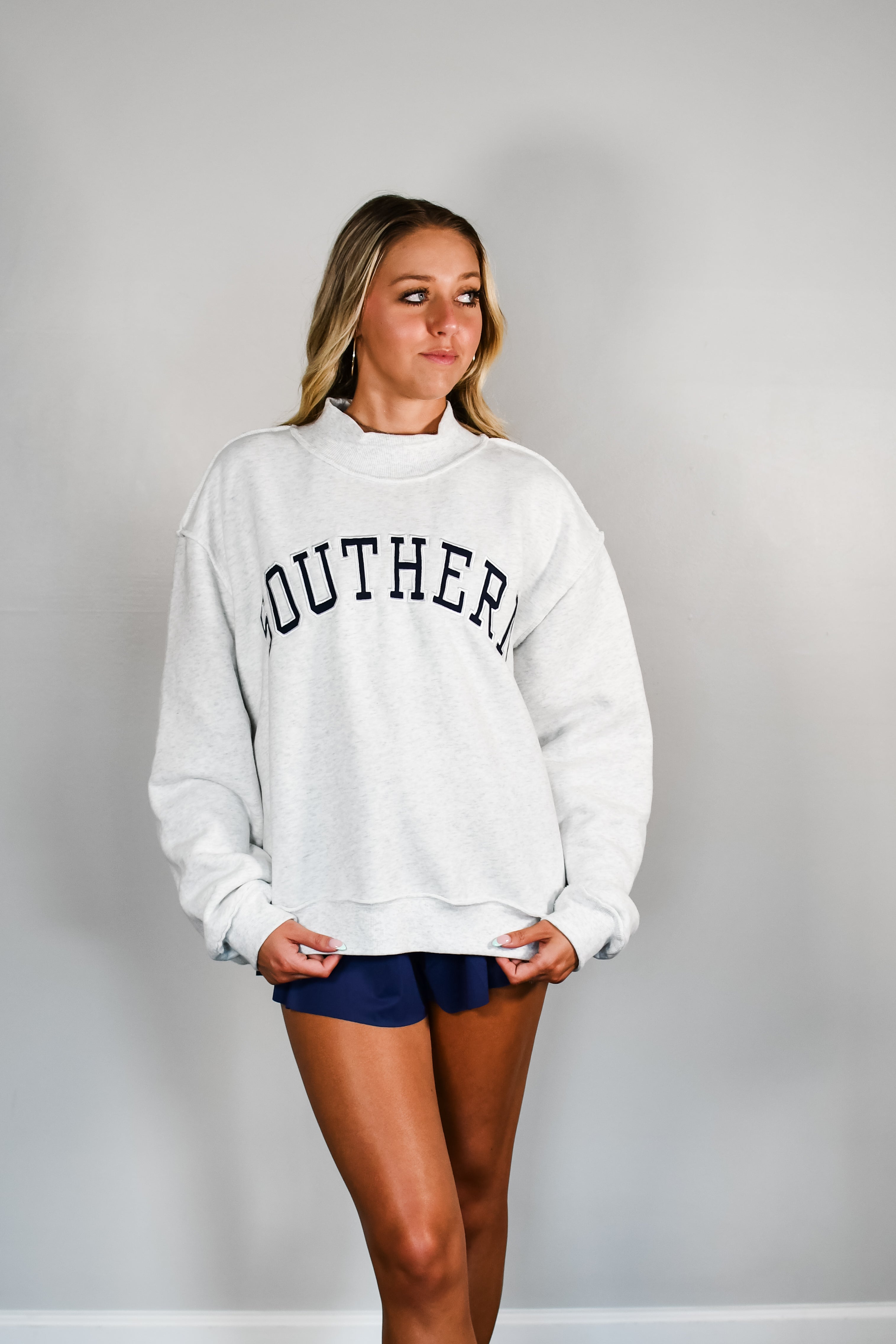 TooLooLah Classic Southern Mockneck Sweatshirt - Heather Grey