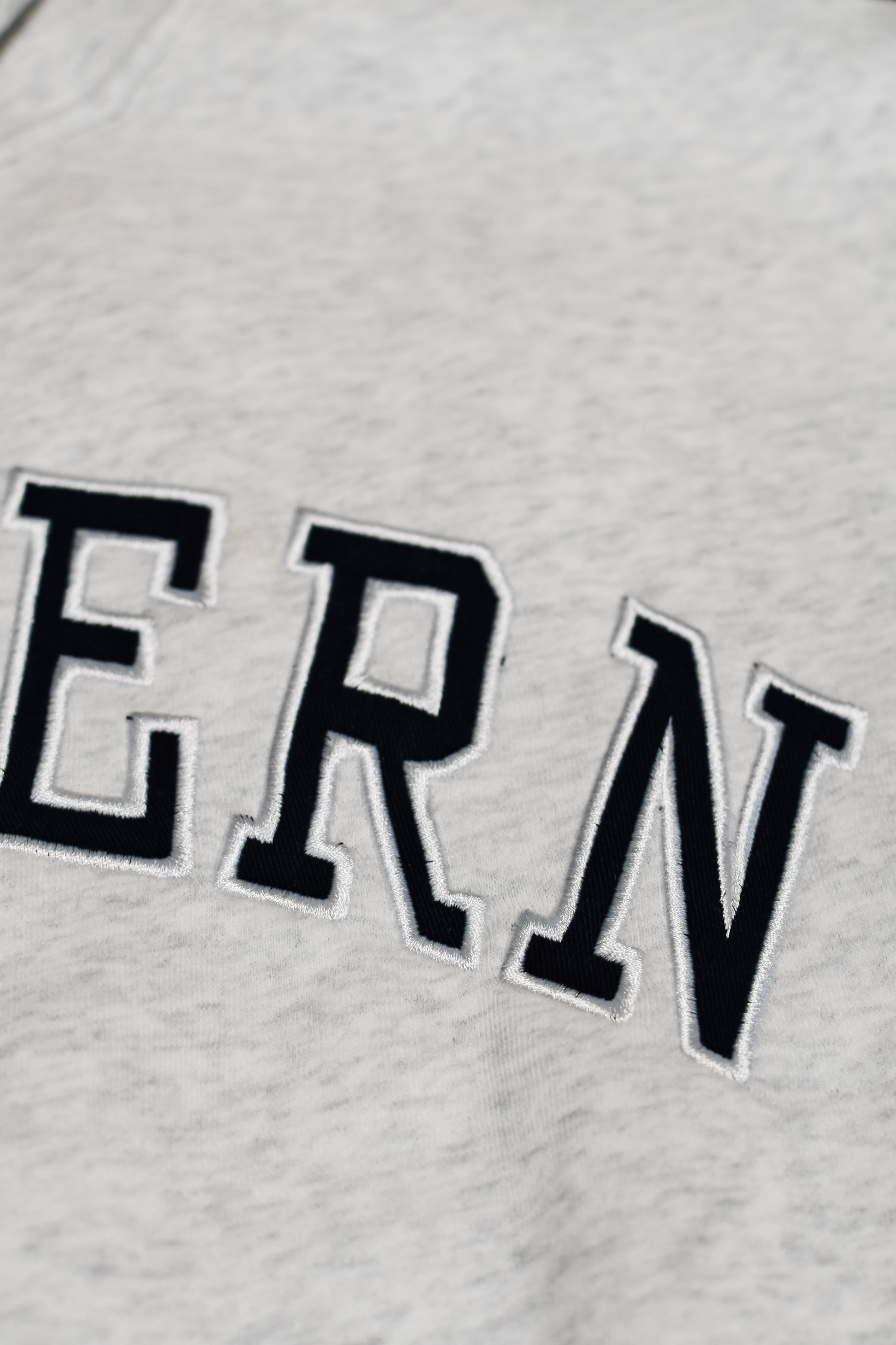 Tooloolah Classic Southern Mockneck Sweatshirt - Heather Grey