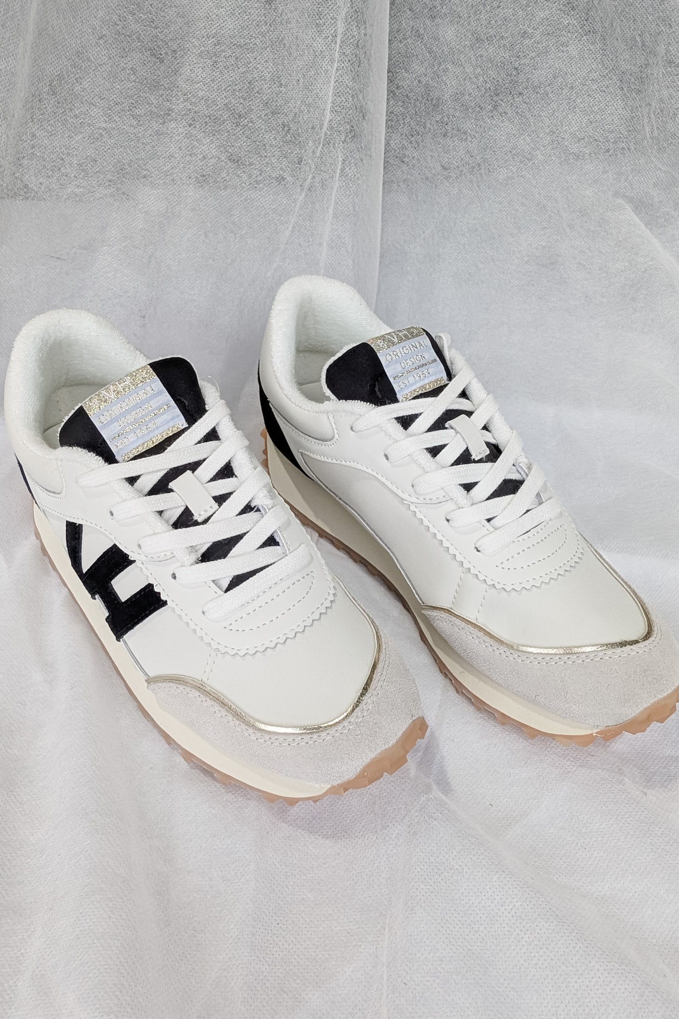 VH Cosmic 43 Sneaker - Black/Gold Multi