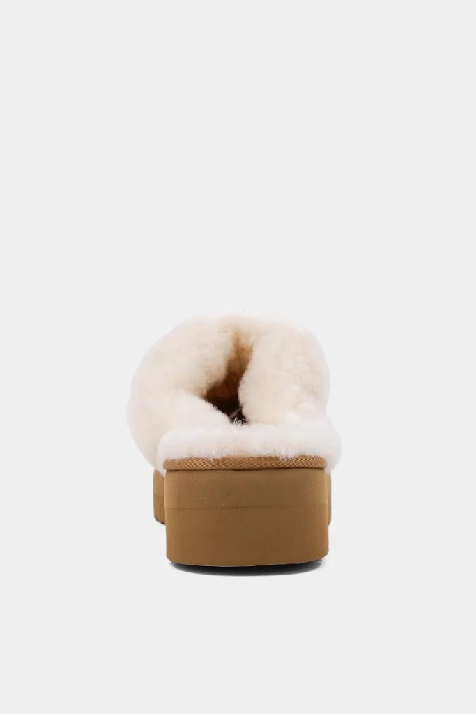 Trudie Slippers - Camel