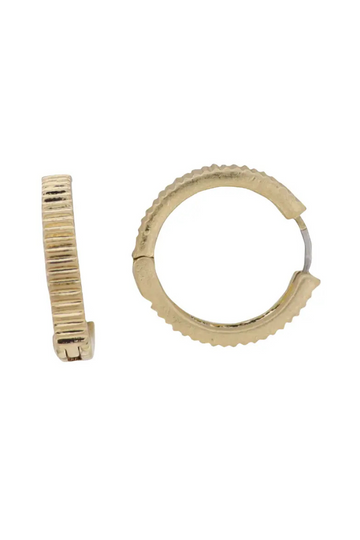 Lined Small Hoop Earrings - Gold