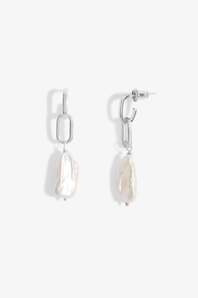A Little Lumi Pearl Earrings - Silver