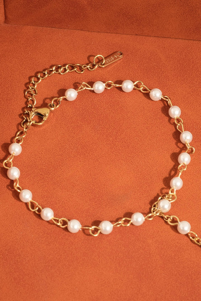 Windsor Pearl Hand Chain Bracelet - Gold