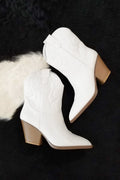 Getting Rowdy Cowgirl Boots- Bone