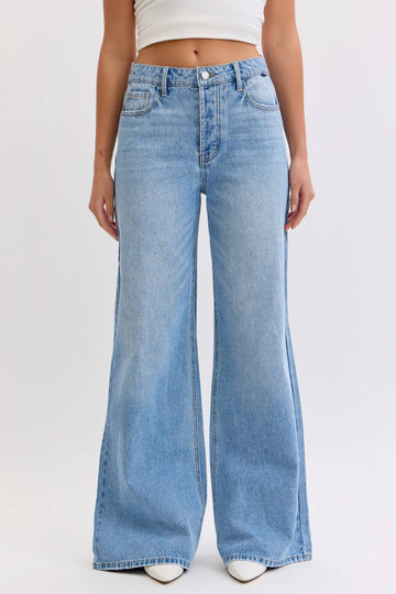 Just Saying Wide Leg Jeans - Light Wash