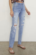 Stole The Show Straight Leg Jeans- Light Wash