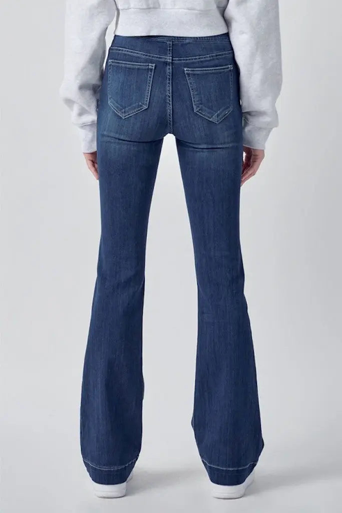 Reason To Relax Petite Jeans - Dark Wash