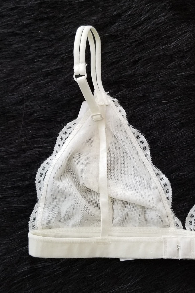 Daisy Triangle Lace Bralette - Cloud