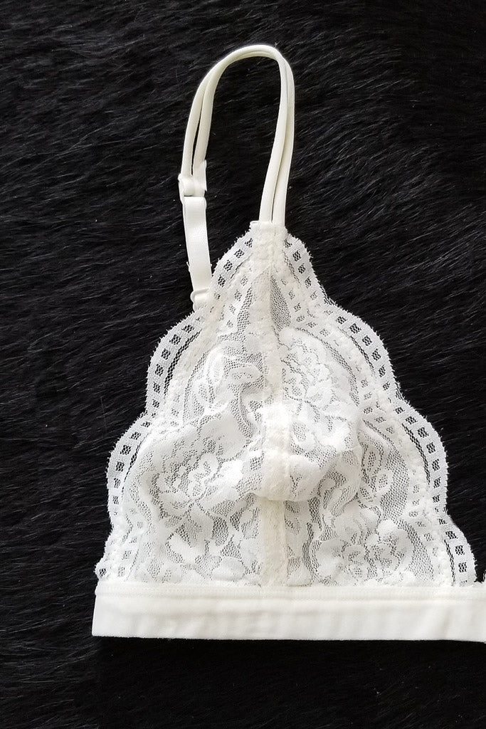 Daisy Triangle Lace Bralette - Cloud